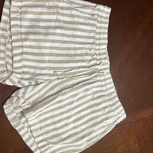 Women’s Old Navy linen blend shorts size large